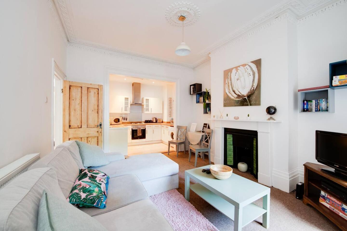 Family Friendly Flat Just Minutes From The Beach! Portsmouth Exterior foto